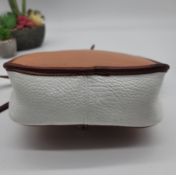 DOONEY & BOURKE AWL Square Carrier R703 Crossbody Bag Vintage - Picture 6 of 11